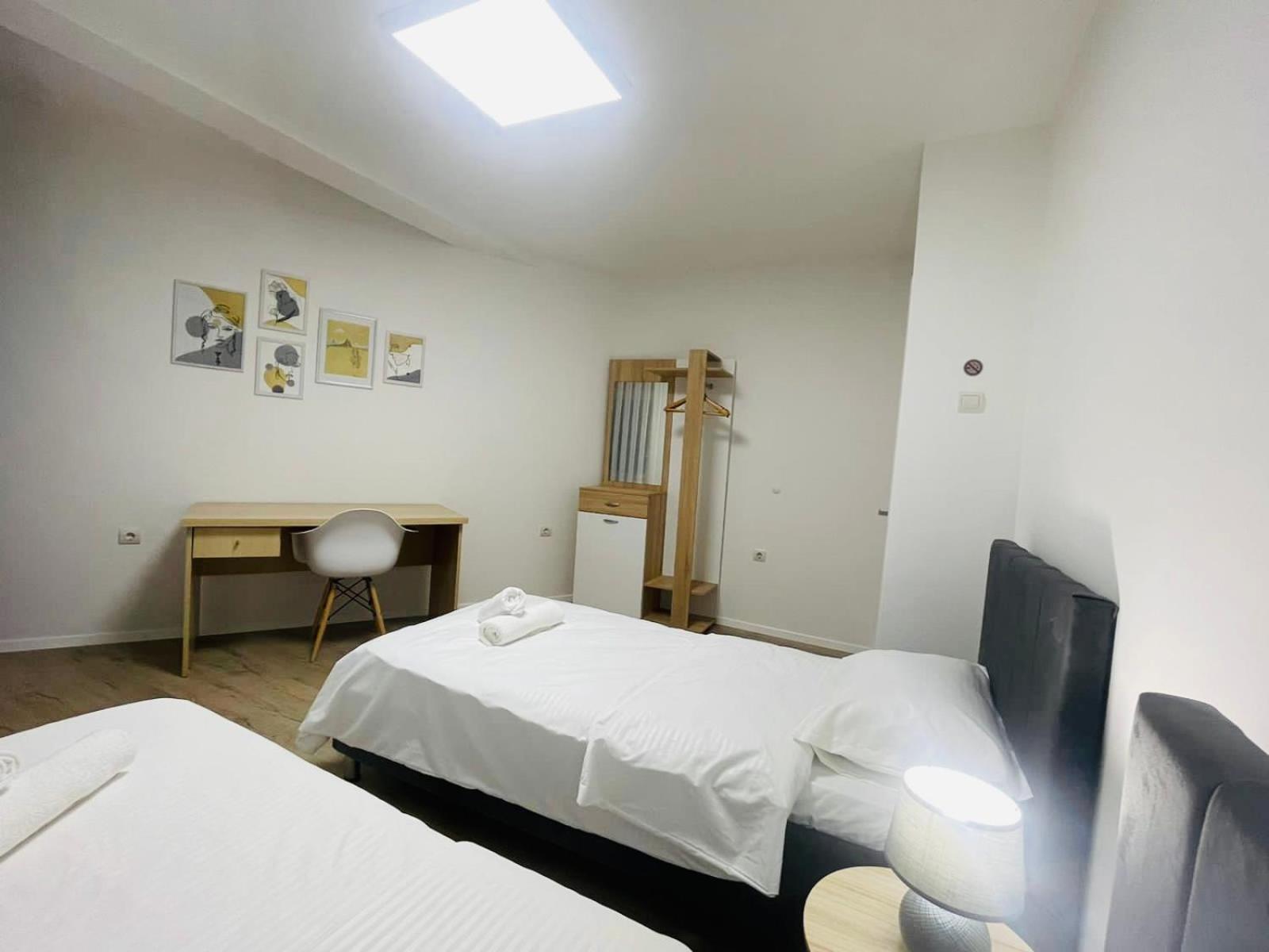 Pristinanest Hotell Eksteriør bilde